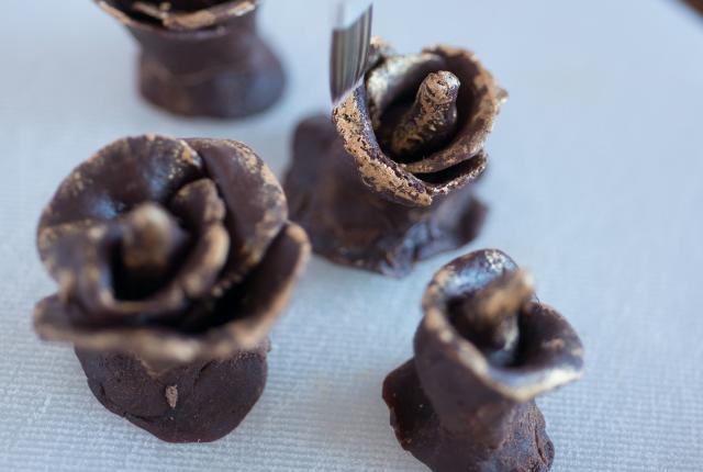 Edible Chocolate Roses