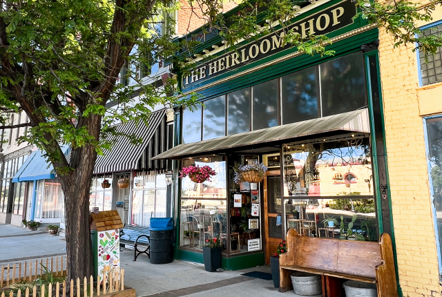 Ratón’s Heirloom Shop feels like a throwback.