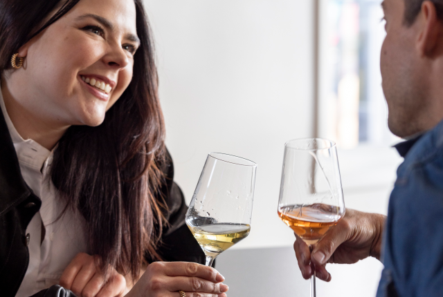 Explore the romantic wine trails and charming vineyards of New Mexico.