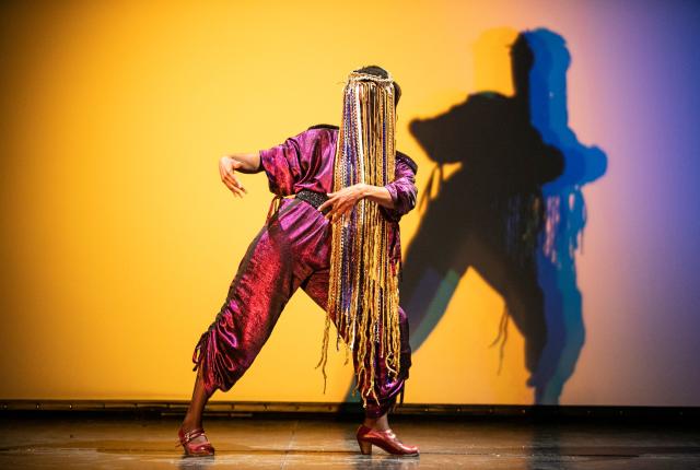 Catch Yinka Esi Graves y compañía at the 37th Festival Flamenco Alburquerque.