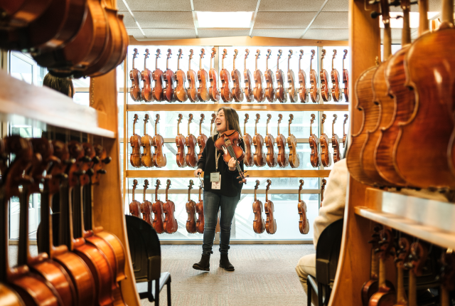 Arianna Prieto plays a viola.
