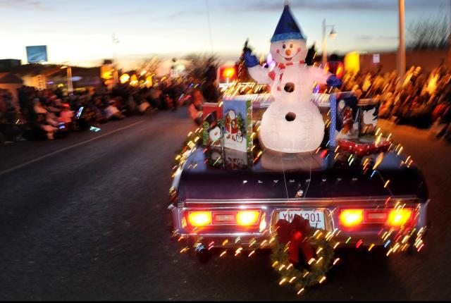 Albuquerque’s Twinkle Light Parade in Nob Hill