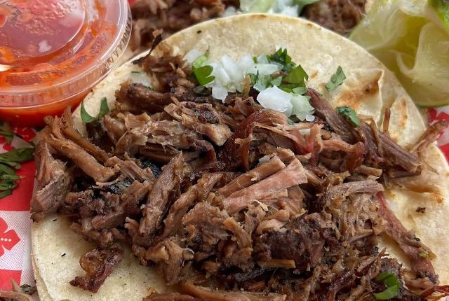 Brisket tacos at Club Gas in Ratón.