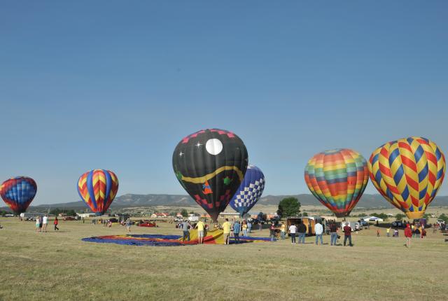 International Santa Fe Trail Balloon Rally, Raton