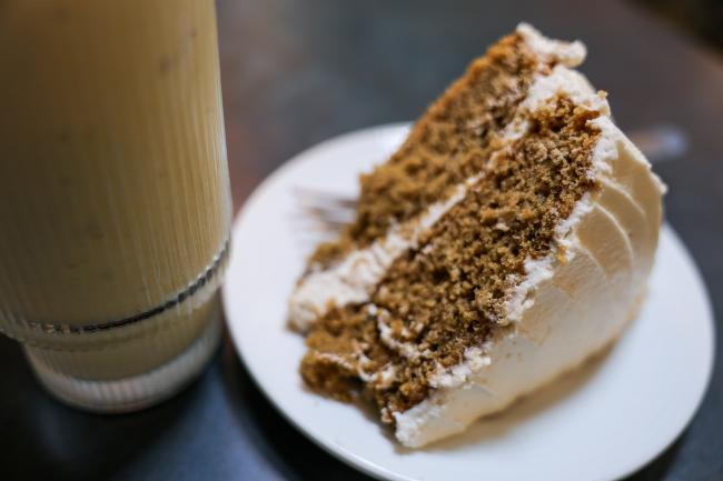 The Earth Cafe & Deli