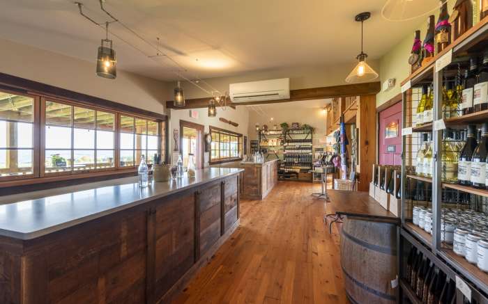 Point of the Bluff Tasting Room