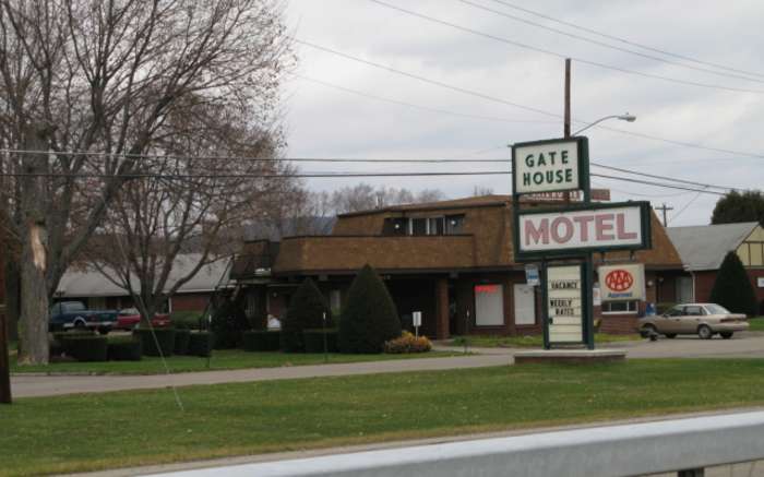 Gatehouse Motel