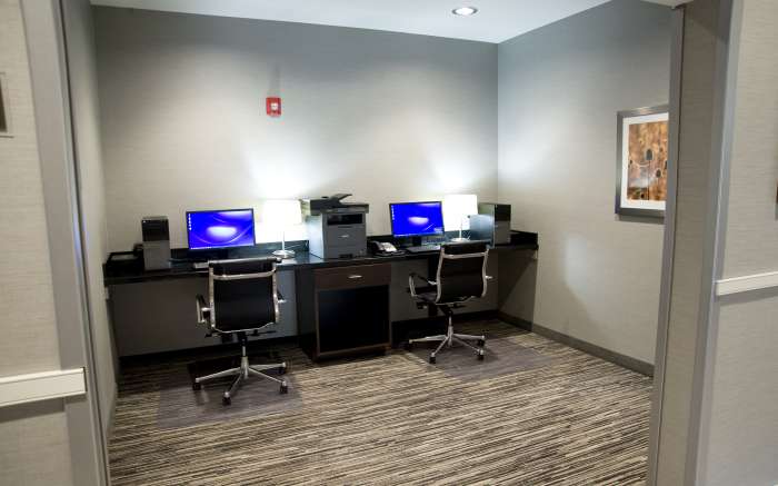 24 Hour Complimentary Business Center