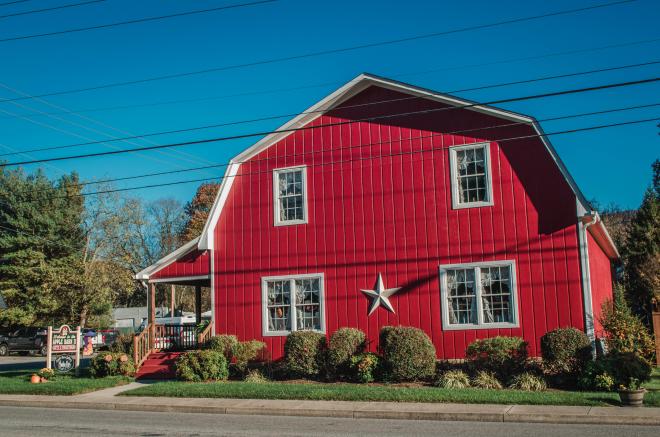 Apple Barn II - Botetourt County