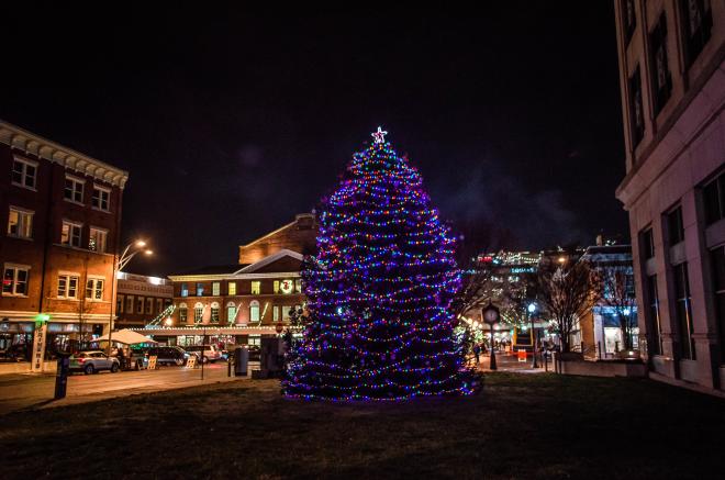 Roanoke Christmas Tree - Downtown Roanoke, VA