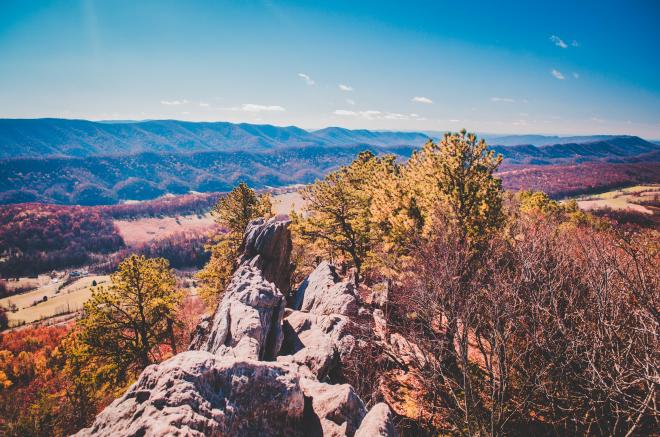 Dragon's Tooth Hiking Trail - Roanoke, VA