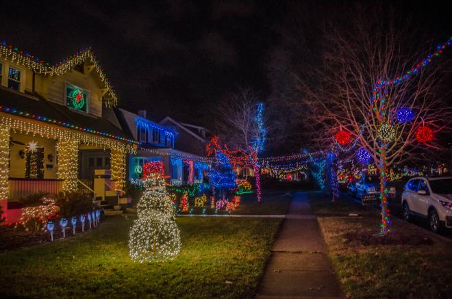 Grandin Village - Christmas Lights