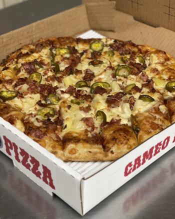 Fast Eddies Cameo Pizza