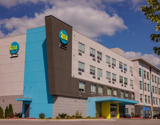 TRU BY HILTON