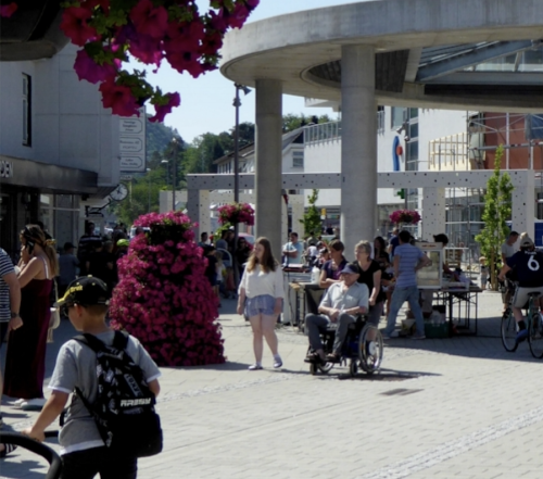 Lyngdal Shopping Street