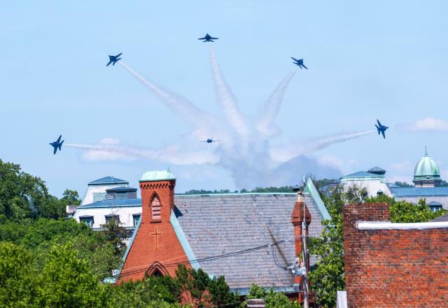 Blue Angel air show flying in 5 opposite directions over U.S. Naval Academy