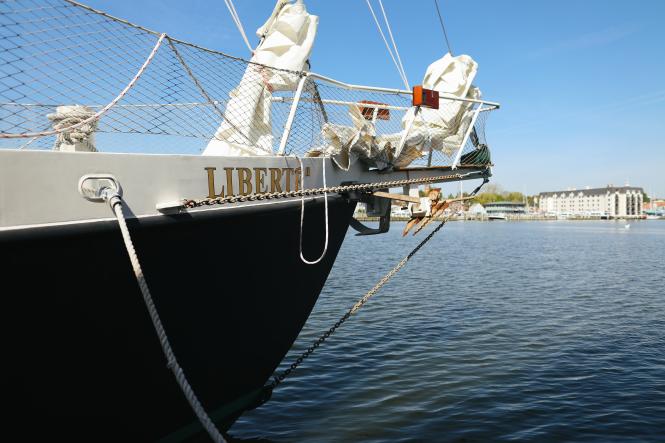 The Liberté is a schooner docked in Eastport