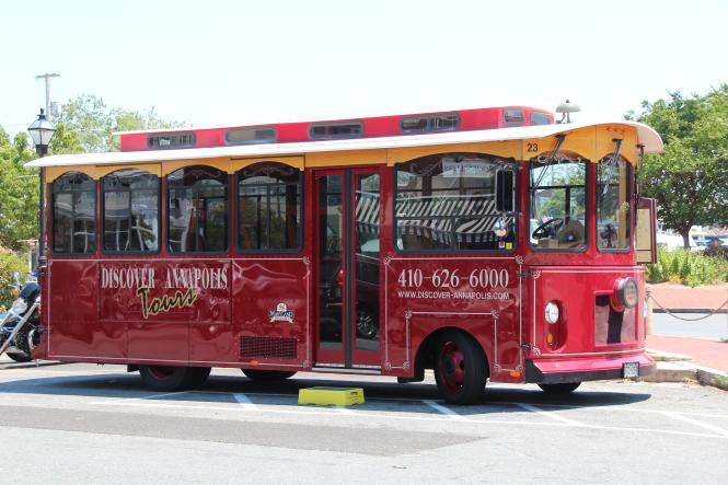 a red trolley