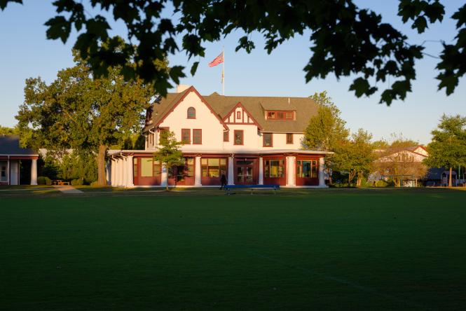 White building with red trim, the Key School in Annapolis