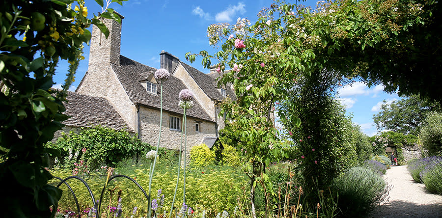Cogges Manor 