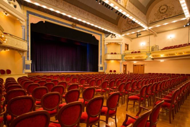 City Opera House