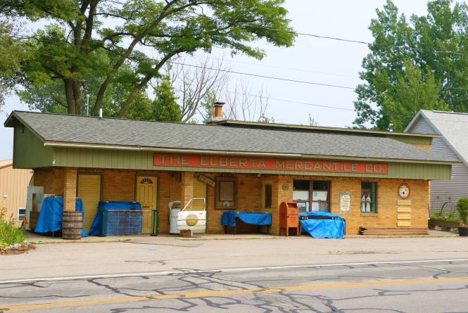 The Elberta Mercantile Co,