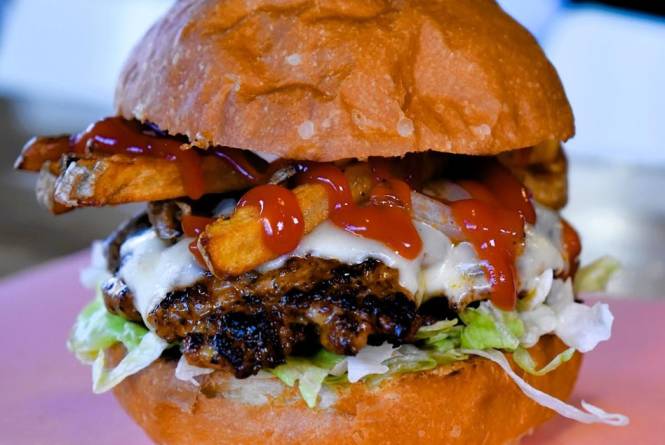 oakwood proper burgers