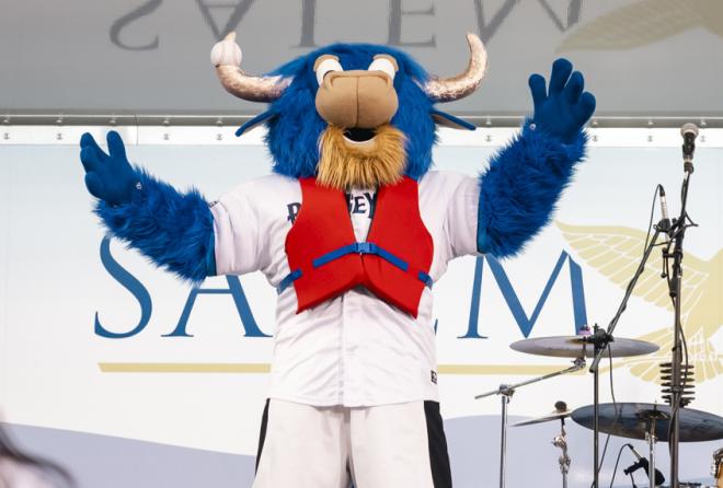Salem RidgeYaks Baseball Mascot