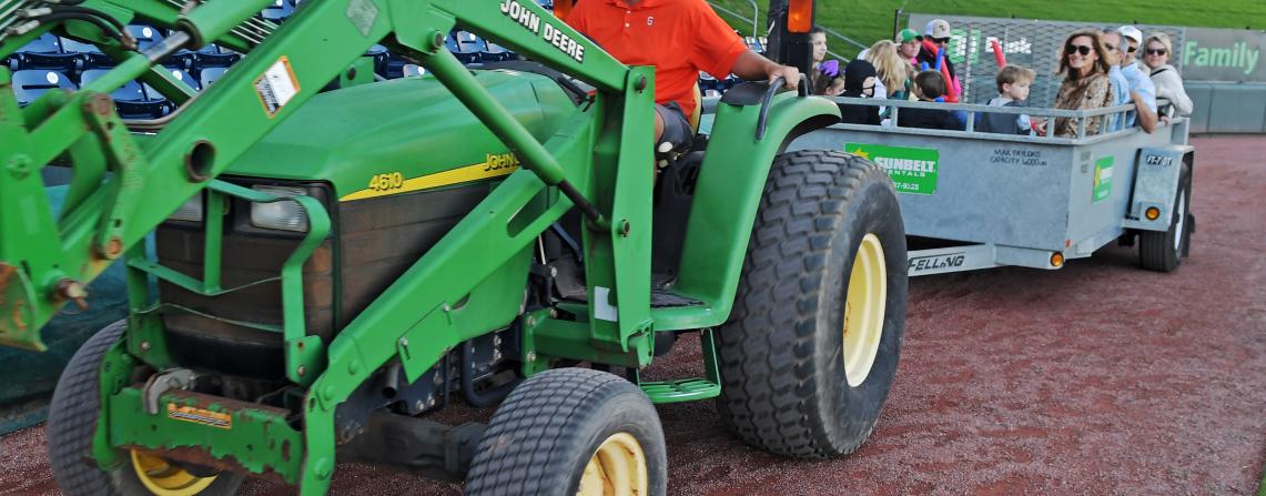 Femme au foyer: The new Green Monster at Fluor Field