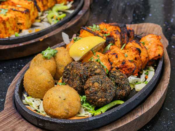 Veggie kebab platter