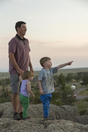 Hiking with Family in Vedauwoo, family road trip