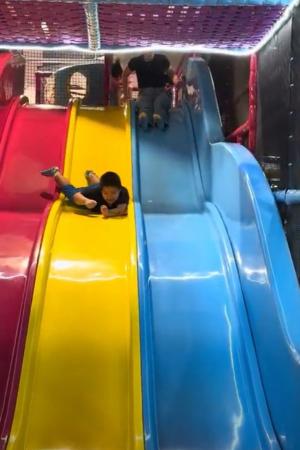 Candeeland Slide