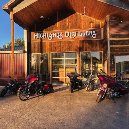Motorcycles outside of Highlands Distillery