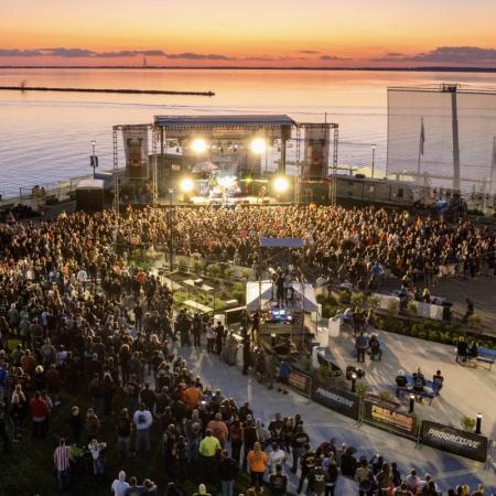 Party at the Pier concert