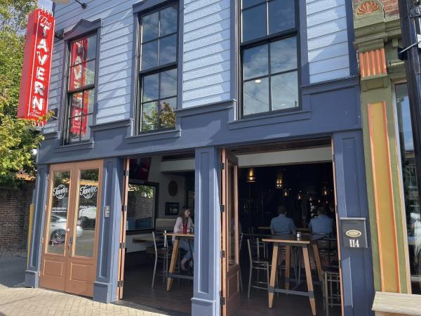 New Albany Tavern Exterior