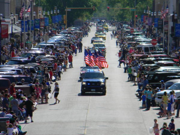 devils run parade