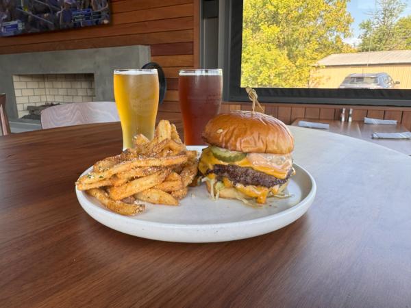 shawnee Station Burger