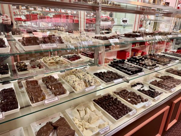 Anthony-Thomas Candy Case