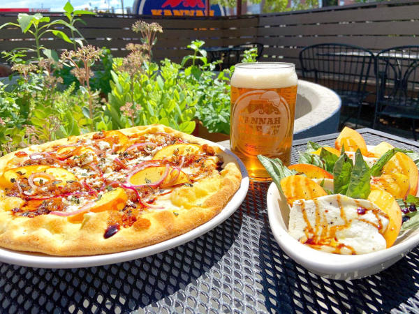 Peach Food and Beer at Kannah Creek