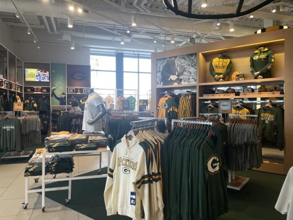 Packers Pro Shop Shopping