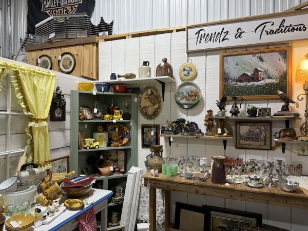 Wonderland Vintage Market