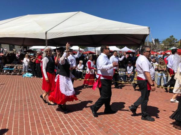 Festa Italia dancers