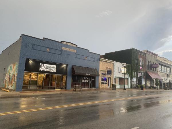 From Buffalo Gal Antiques, around the corner to Gray's Hollow, Mooresville is filled with locally-owned shops and eateries to enjoy!