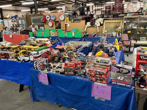 Tar River Flea Market