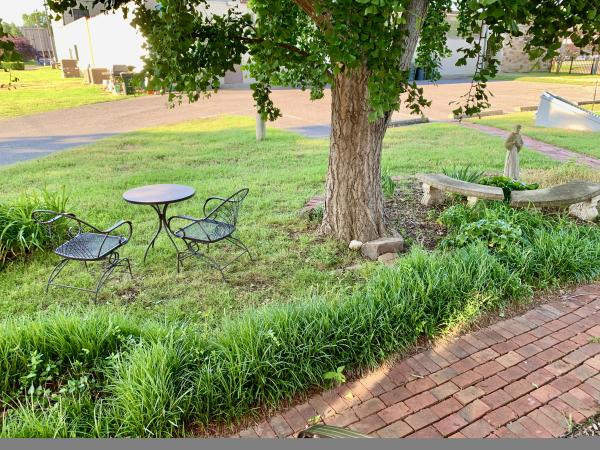 ken-billett-patio