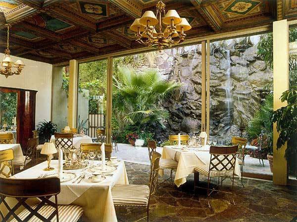 willows dining room