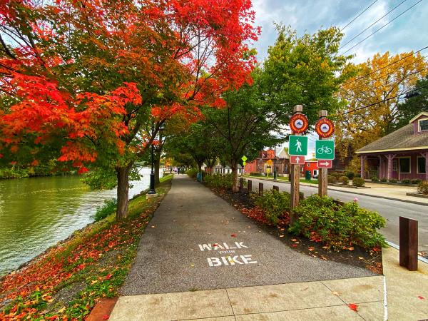 Fall foliage on the Erie Canal in Pittsford NY