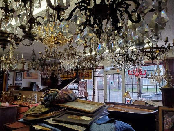 Howard Welborn Antiques in Lakewood