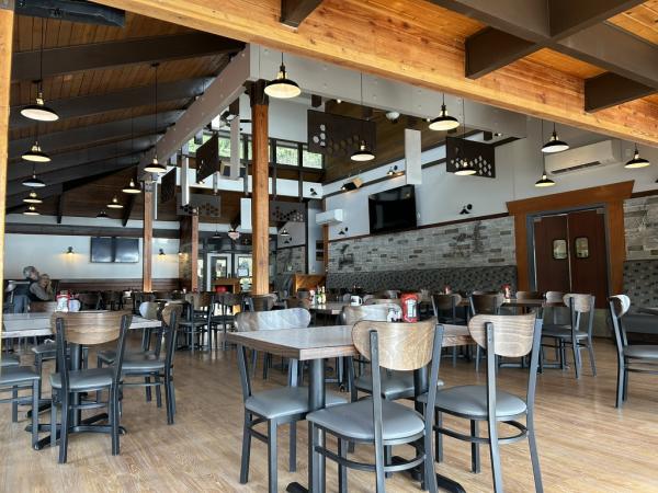 Riviera Lakeshore Restaurant