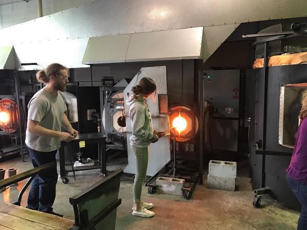 tacoma glassblowing studio